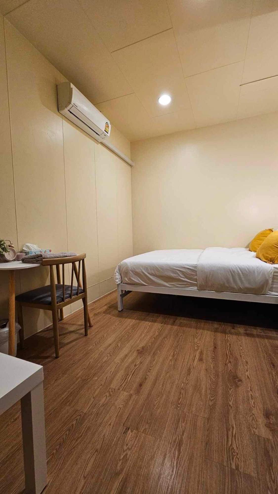 W District Hostel กรุงเทพมหานคร ภายนอก รูปภาพ